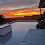 Villa Sea View Mit 5 Schlafzimmern, Heated Pool, Ps4, Fitnessraum Tabayesco