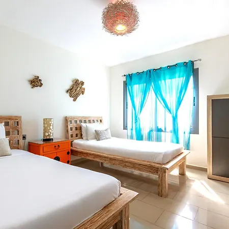 Sea View Mit 5 Schlafzimmern, Heated Pool, Ps4, Fitnessraum Tabayesco